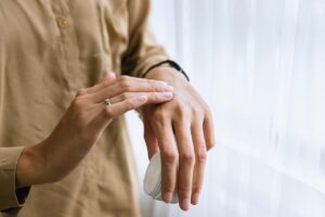 20代前半の髭医療脱毛施術後のスキンケア手順は？